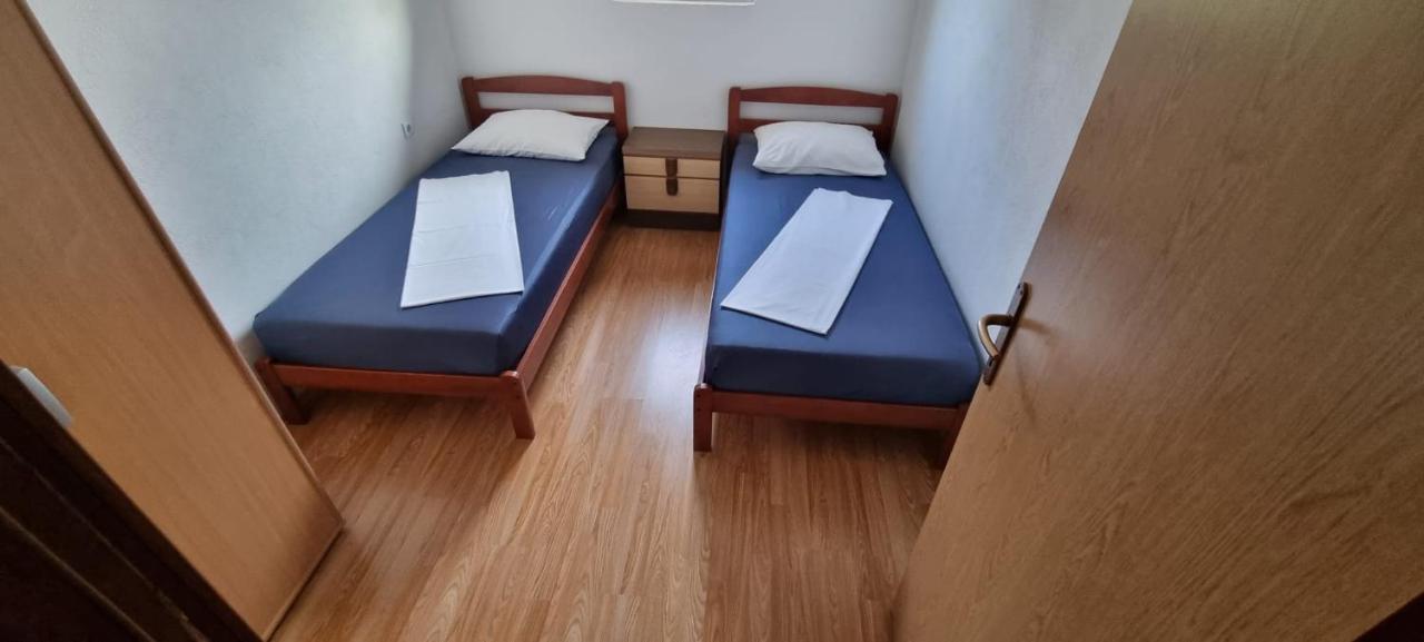 Apartmani Italo Biograd Na Moru Eksteriør bilde