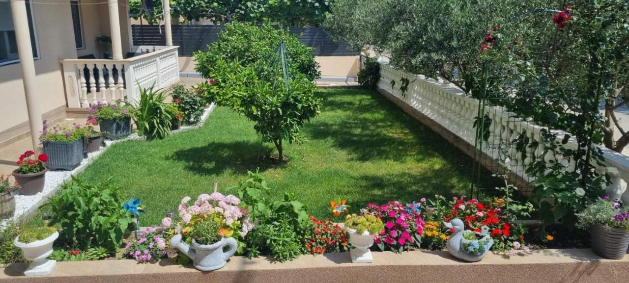 Apartmani Italo Biograd Na Moru Eksteriør bilde